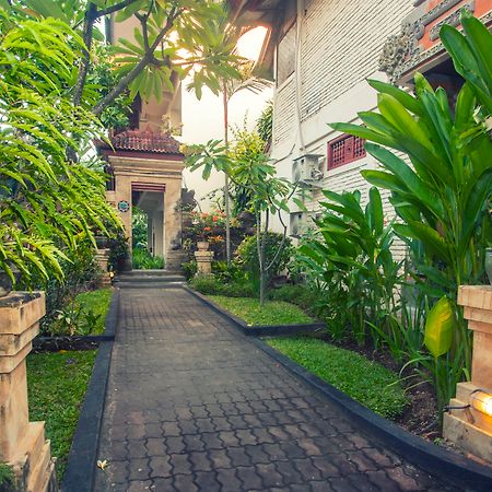 Seminyak Paradiso Hotel Exterior foto